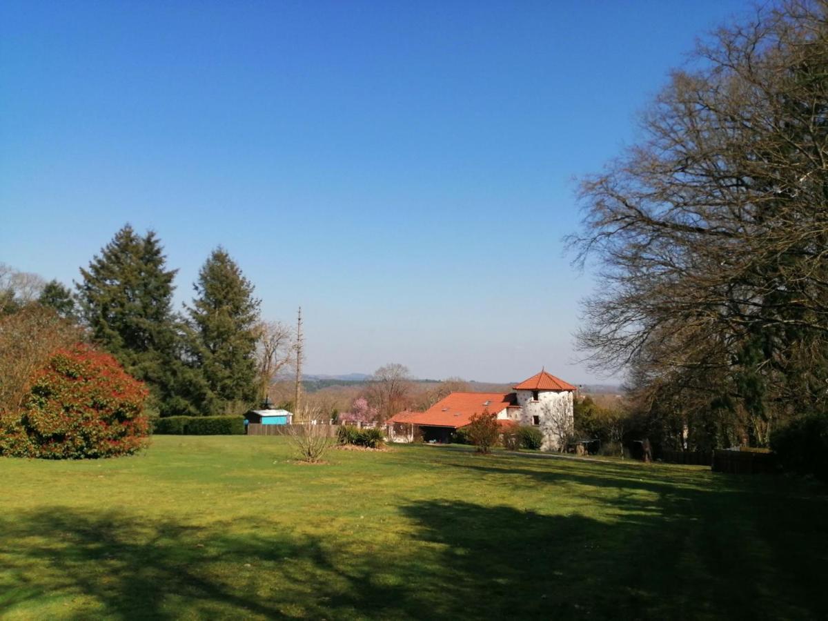 Bed and Breakfast La Grange Ancienne Montrollet Exterior foto
